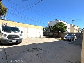 1438 S Bronson Avenue, Los Angeles CA 90019