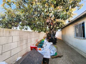 1210 W Manchester Avenue, Los Angeles CA 90044