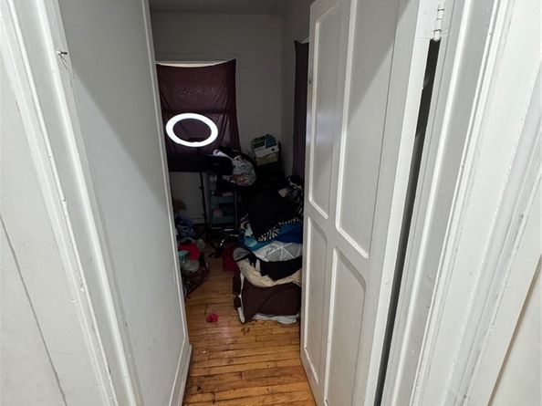 1566 Rollins, Los Angeles CA 90063