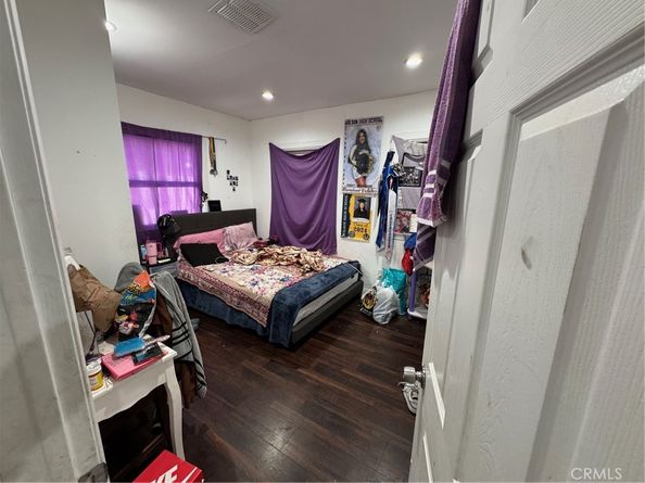 1566 Rollins, Los Angeles CA 90063