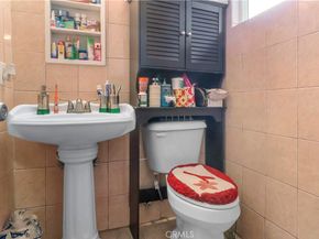 1718 W 166th St, Compton CA 90220