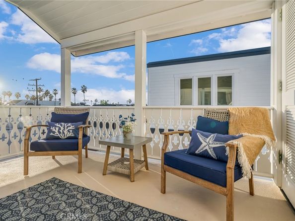 309 21st, Huntington Beach CA 92648