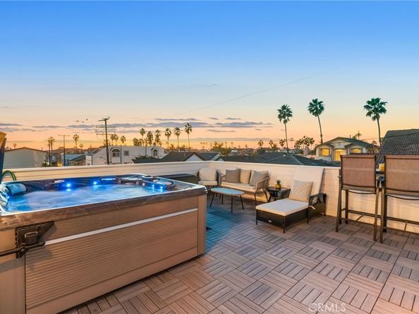 309 21st, Huntington Beach CA 92648