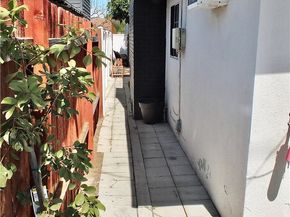 1430 E Michelson Street, Long Beach CA 90805