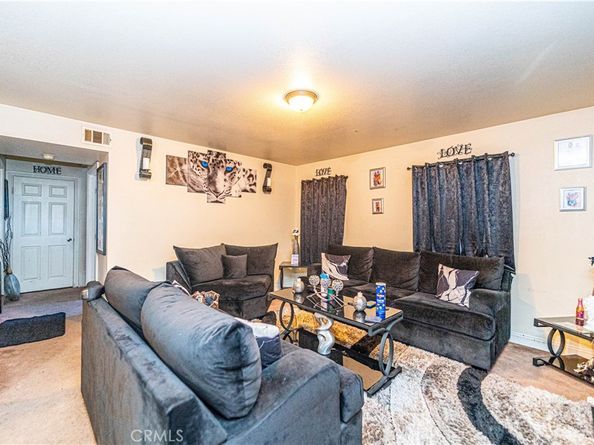 517 W 97th Street, Los Angeles CA 90044