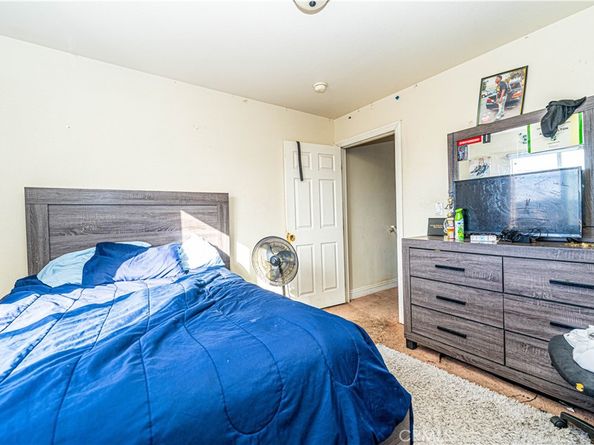 517 W 97th Street, Los Angeles CA 90044