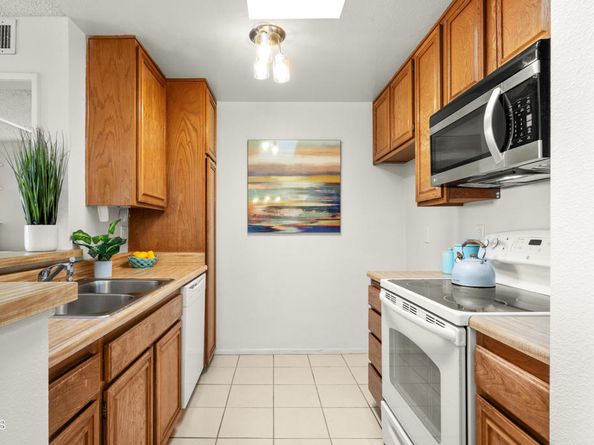 4499 Via Marisol 330, Los Angeles CA 90042