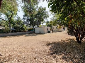 888 S Pasadena Avenue, Pasadena CA 91105