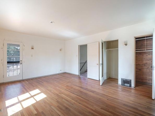 888 S Pasadena Avenue, Pasadena CA 91105