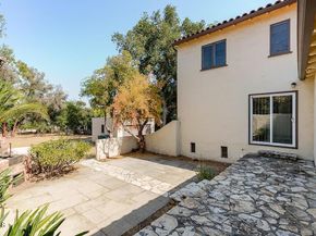 888 S Pasadena Avenue, Pasadena CA 91105