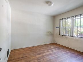 888 S Pasadena Avenue, Pasadena CA 91105