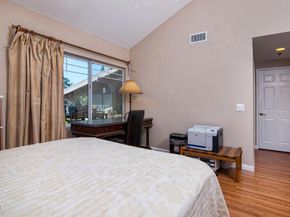 202 S Holliston Avenue 301, Pasadena CA 91106