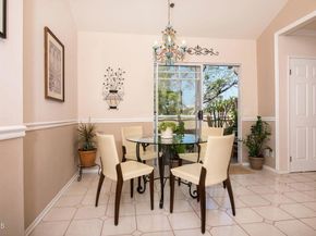 202 S Holliston Avenue 301, Pasadena CA 91106