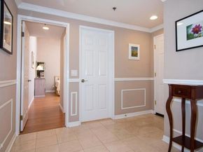 202 S Holliston Avenue 301, Pasadena CA 91106