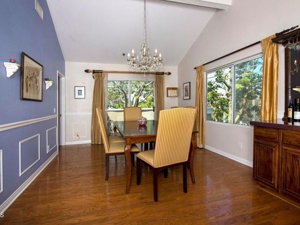 202 S Holliston Avenue 301, Pasadena CA 91106