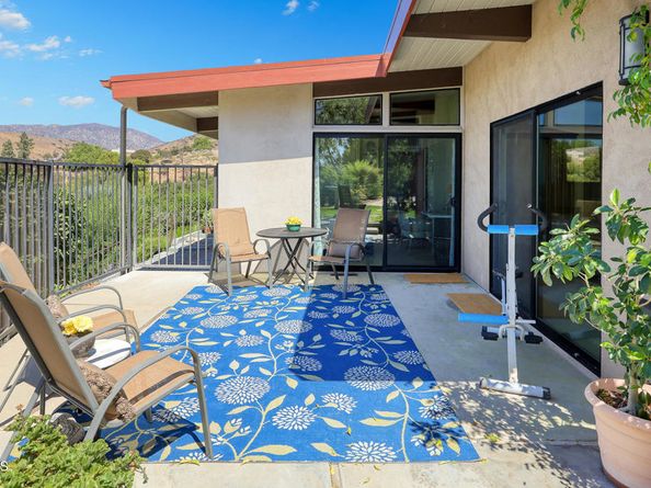 9728 Shadow Island Drive, Shadow Hills CA 91040
