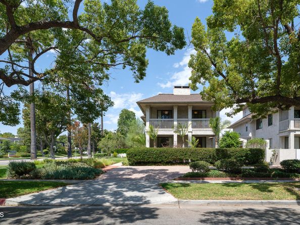 1068 S Orange Grove Boulevard, Pasadena CA 91105