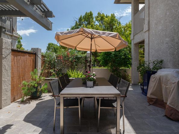 1068 S Orange Grove Boulevard, Pasadena CA 91105