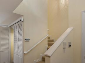 1068 S Orange Grove Boulevard, Pasadena CA 91105