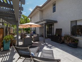 1068 S Orange Grove Boulevard, Pasadena CA 91105