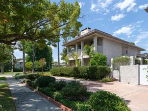 1068 S Orange Grove Boulevard, Pasadena CA 91105