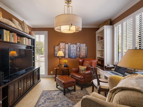 1068 S Orange Grove Boulevard, Pasadena CA 91105