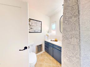 1255 N Dominion Avenue, Pasadena CA 91104