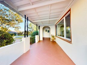 1255 N Dominion Avenue, Pasadena CA 91104