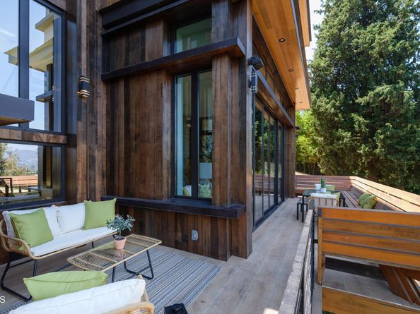 4209 Sea View Lane, Los Angeles CA 90065