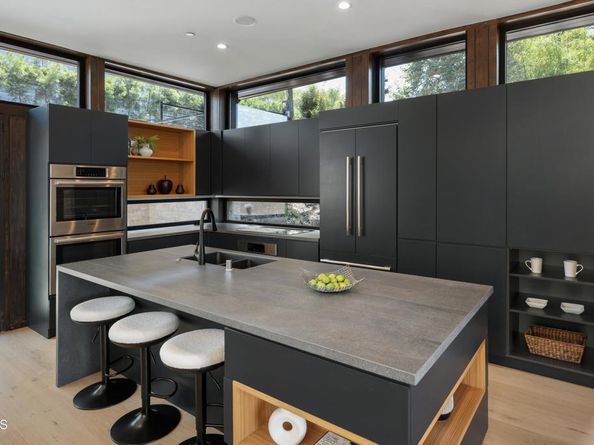 4209 Sea View Lane, Los Angeles CA 90065