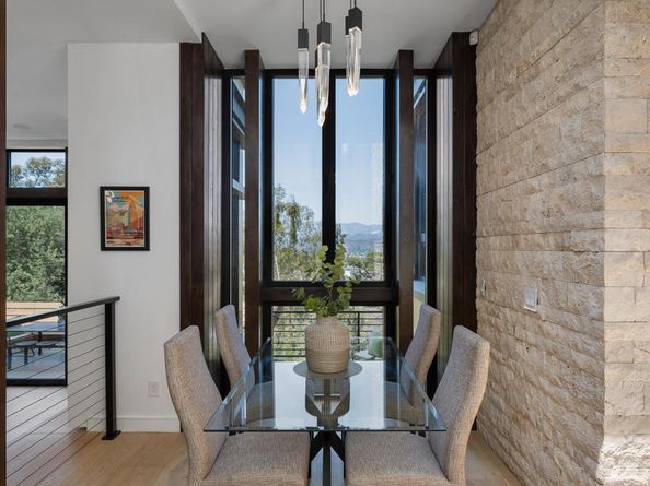 4209 Sea View Lane, Los Angeles CA 90065