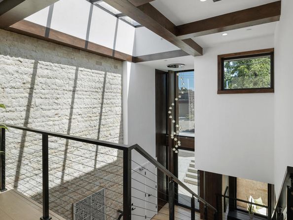 4209 Sea View Lane, Los Angeles CA 90065