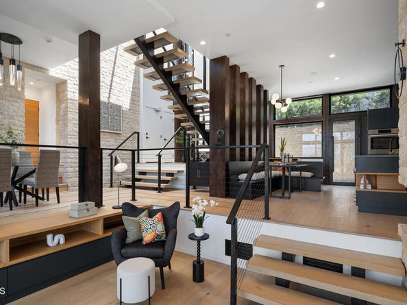 4209 Sea View Lane, Los Angeles CA 90065