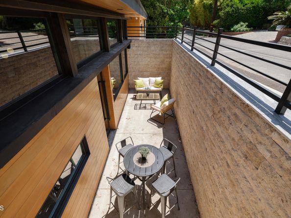 4209 Sea View Lane, Los Angeles CA 90065
