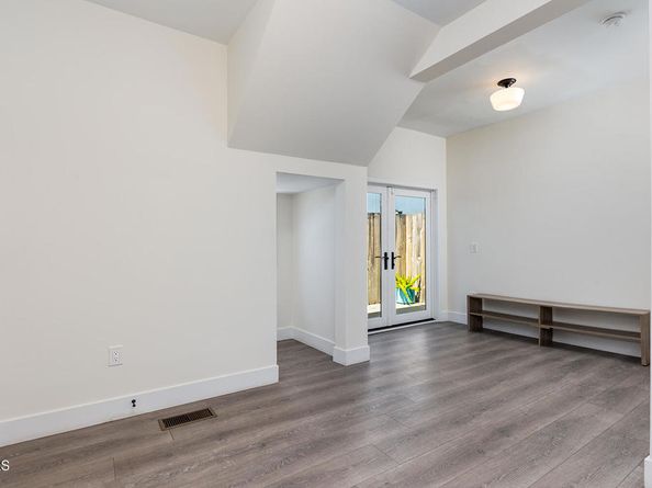 135 S Ave 53, Highland Park CA 90042