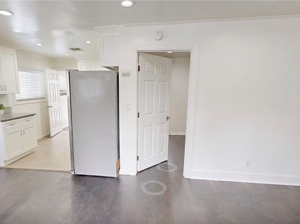 4563 Lexington, Los Angeles CA 90029