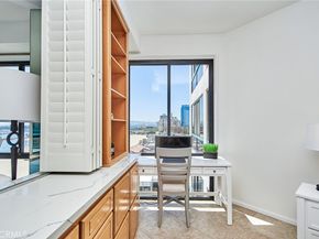 1310 E Ocean Boulevard 1005, Long Beach CA 90802