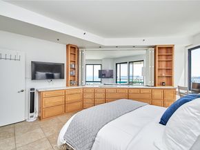 1310 E Ocean Boulevard 1005, Long Beach CA 90802