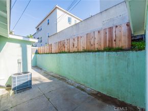 1680 S Rimpau Boulevard, Los Angeles CA 90019