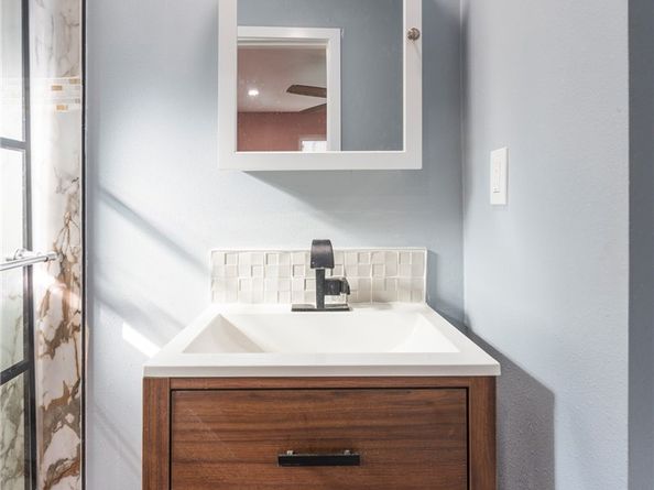 1680 S Rimpau Boulevard, Los Angeles CA 90019