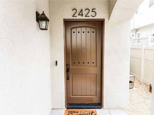 2425 Arlington Avenue, Torrance CA 90501