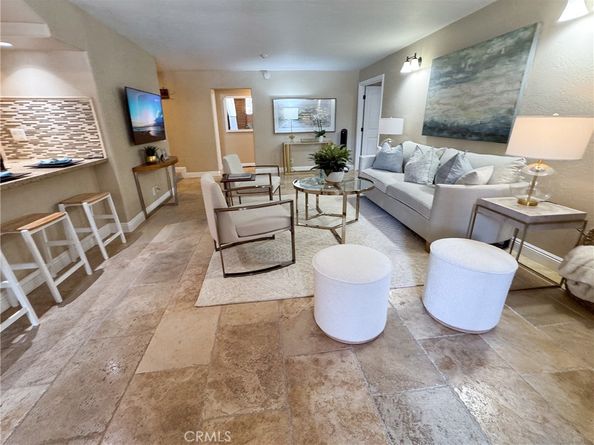 575 Esplanade 102, Redondo Beach CA 90277