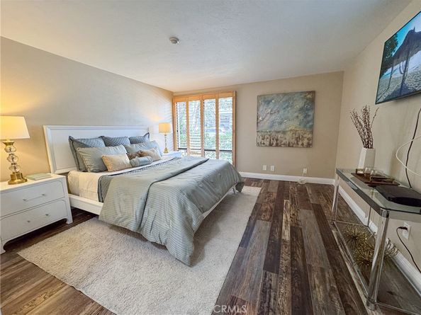 575 Esplanade 102, Redondo Beach CA 90277