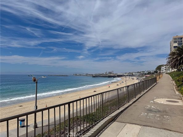 575 Esplanade 102, Redondo Beach CA 90277