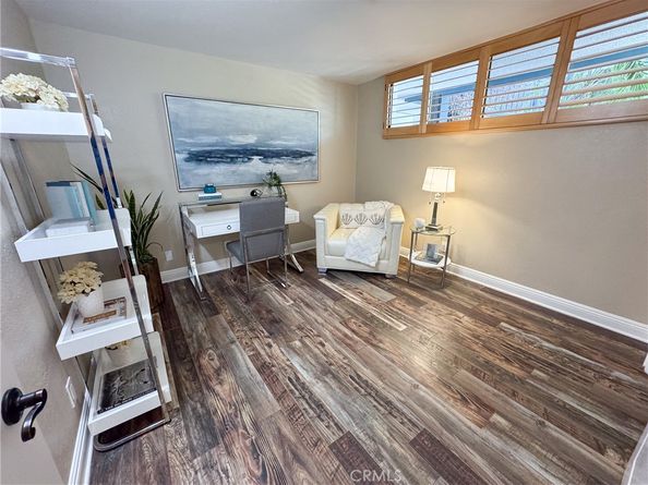 575 Esplanade 102, Redondo Beach CA 90277