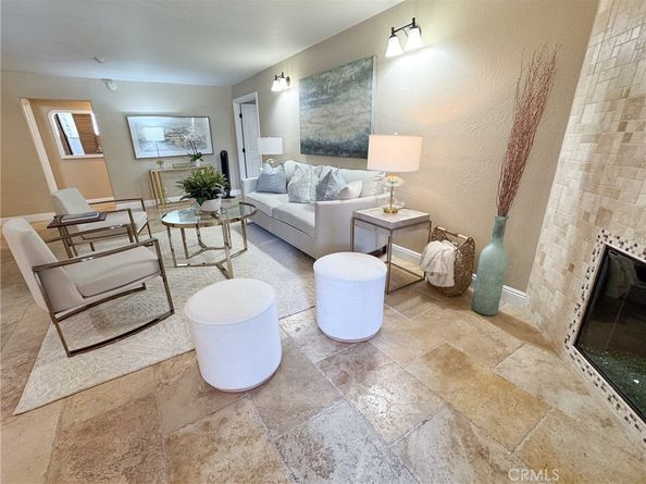 575 Esplanade 102, Redondo Beach CA 90277