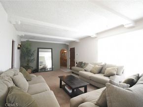 1815 W 108th Street, Los Angeles CA 90047