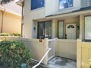 2577 Plaza Del Amo