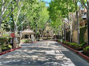 2577 Plaza Del Amo 708, Torrance CA 90503
