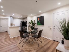 7320 Hawthorn Avenue 111, Los Angeles CA 90046